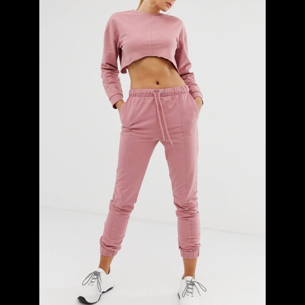 Women’s crop top and joggers
